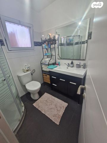 דו משפחתי, גבים, ערד