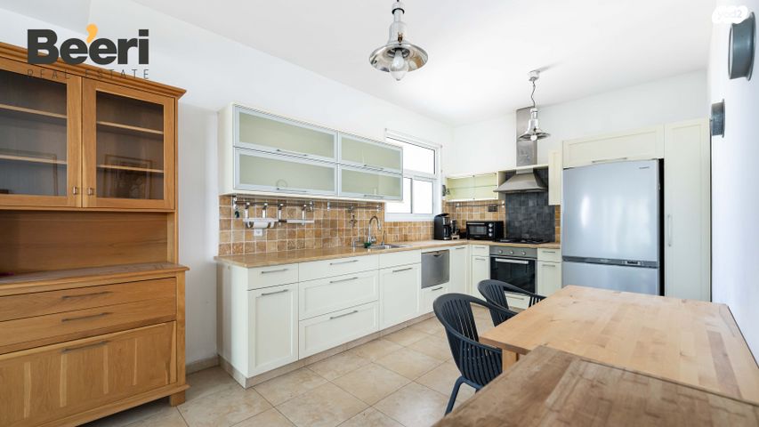 דירה, חזון אי"ש 129, גני מרום, רמת גן