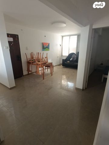 דירה, שמעון בר גיורא 3, שכונה ד', באר שבע