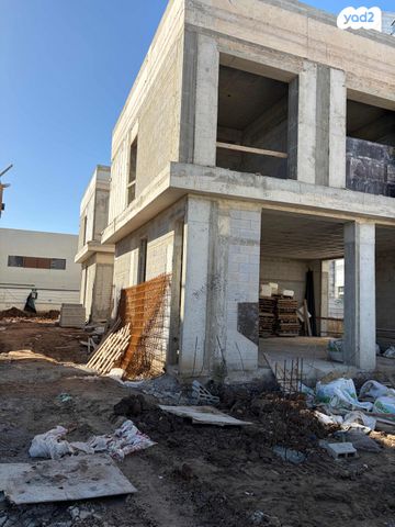 גן יבנה מערב