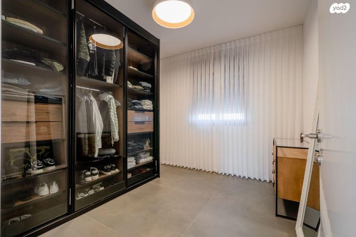 גג/ פנטהאוז, דרך ארץ, עיר היין, אשקלון