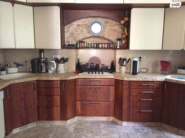 דירת גן, משמרות, ירושלים