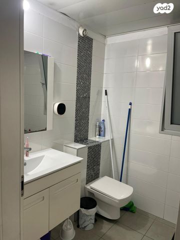 דירת גן, אריק לביא, קרית האמנים, מצליח, רמלה