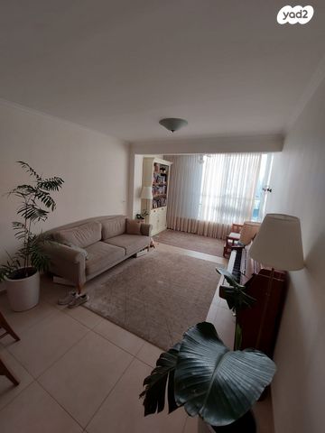 דירה, חולון