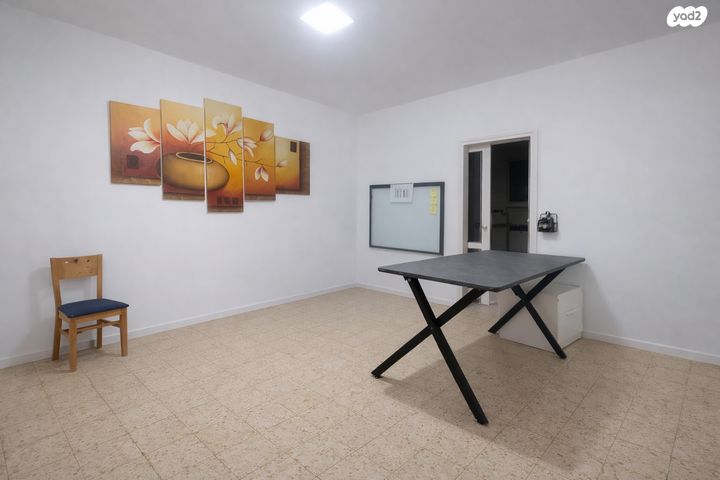 דירה, תרמ"ב, אברמוביץ', ראשון לציון