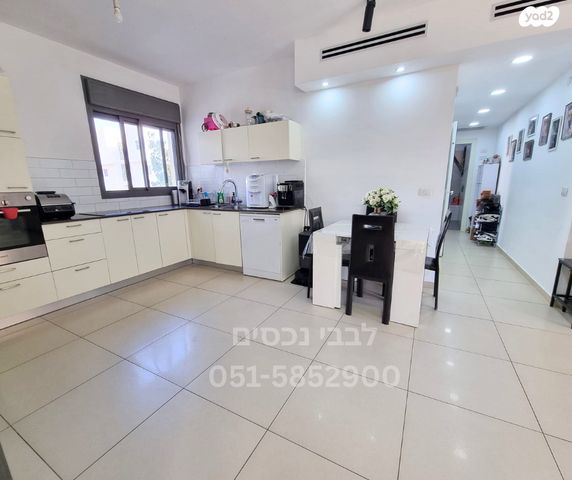 דירה, הציפורים, מודיעין מכבים רעות