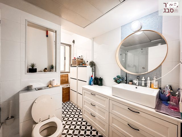 דירה, נווה גן, רמת השרון