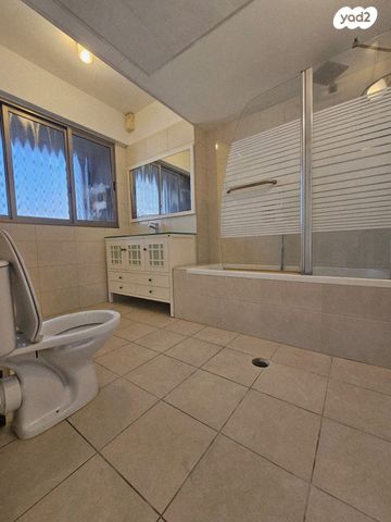 דירה, הנביאים 54, דרום מערב ותיק, בת ים