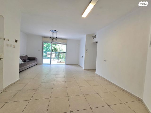 דירה, הדר המושבות הותיקה / אם המושבות הותיקה, פתח תקווה