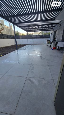 דירת גן, קרית אונו