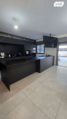 דירת גן, קרית אונו