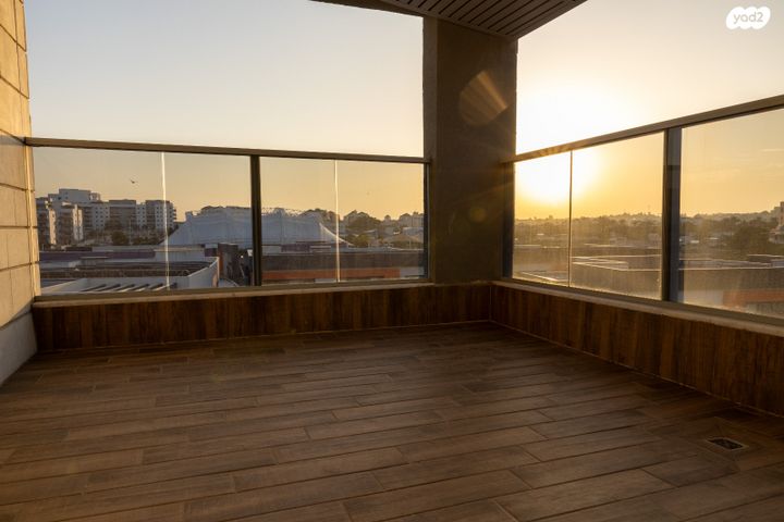 דופלקס, דרך האילנות, גדרה הצעירה, גדרה