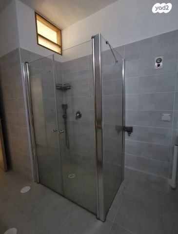 דירה, חזון אי"ש, רמב"ם, ראשון לציון