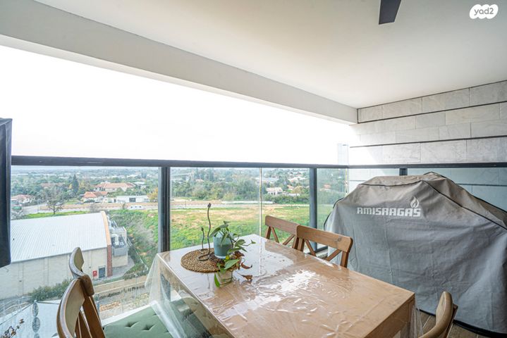 דירה, הוד השרון