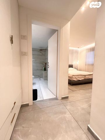 דירה, שיכון רסקו, קרית אונו