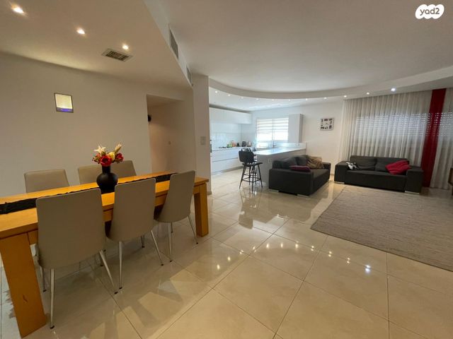 גג/ פנטהאוז, המפוחית, נאות אשלים, ראשון לציון