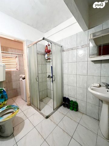 שדרות דגניה 52