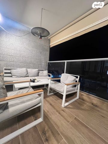 דירה, אהוד מנור 13, נאות אפק, אפקה, קרית ביאליק