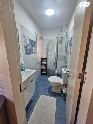 דו משפחתי, גבים, ערד