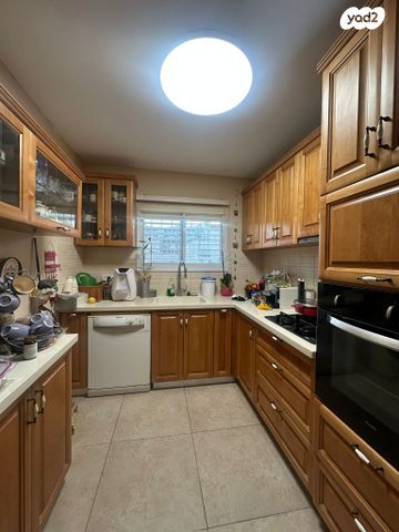 דירת גן, הערמונים 12, רמות יצחק, נשר