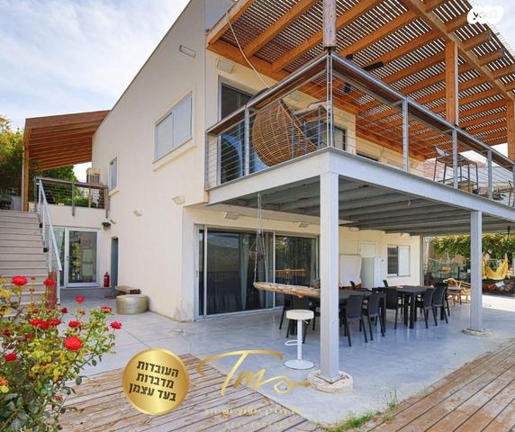 בית פרטי/ קוטג', האורנים, רמת יקנעם, יקנעם עילית