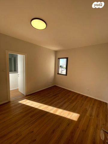 דירה, אהבת ציון 23, הצפון החדש - כיכר המדינה, תל אביב יפו