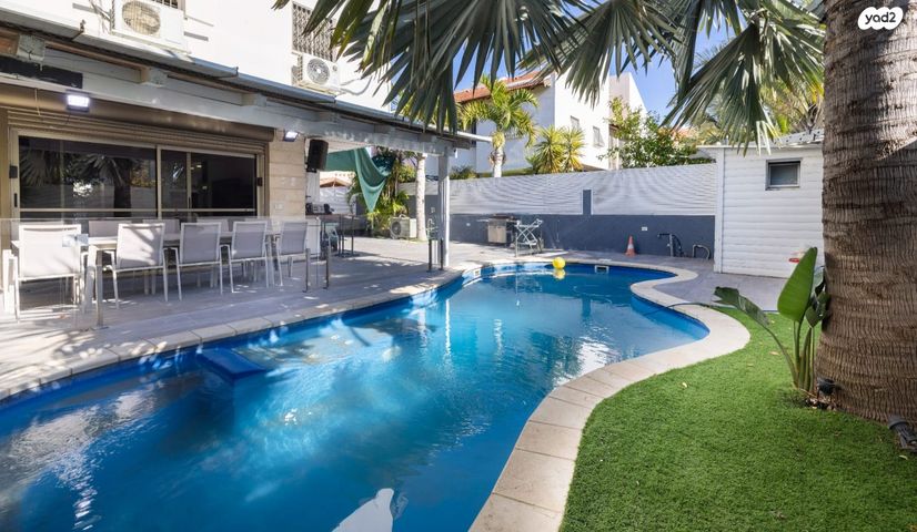 אדמונד פישר 