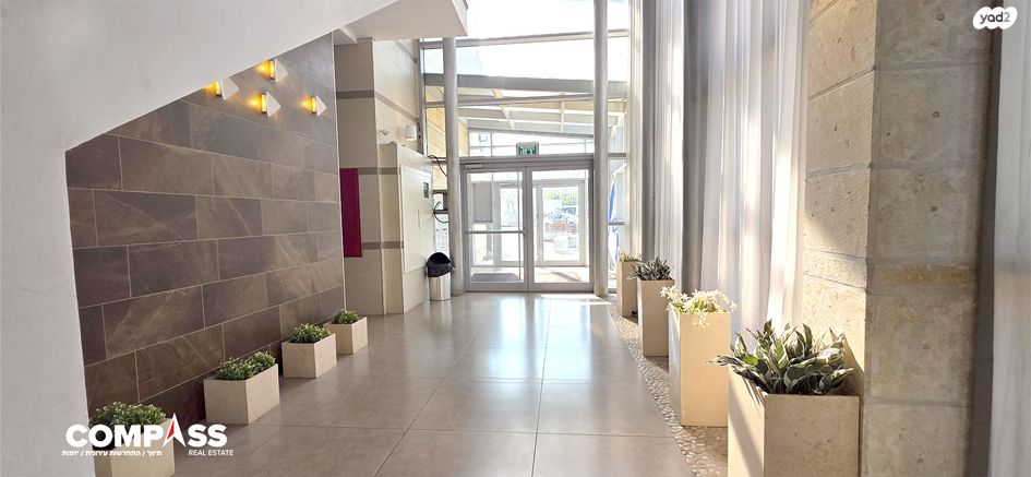 גג/ פנטהאוז, ישראל זנגוויל 1, קרית היובל, ירושלים