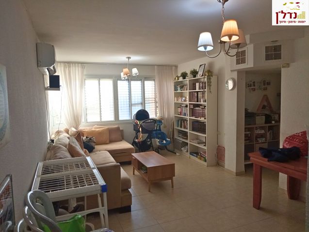 דירה, משעול אהוד בן גרא, השופטים, קרית גת