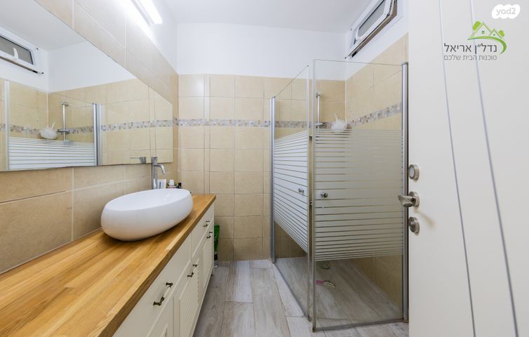 דירה, דרך הציונות 79, רובע ד', אריאל