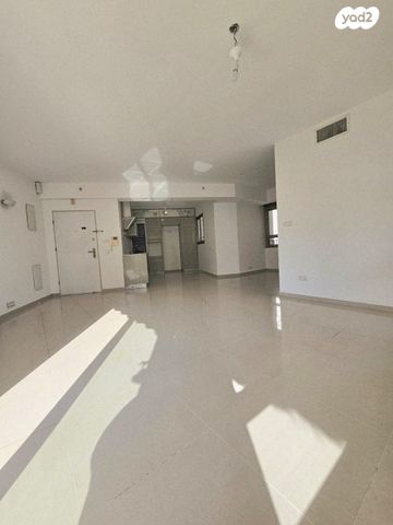 דירה, הנביאים 54, דרום מערב ותיק, בת ים