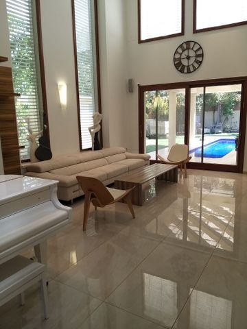 דו משפחתי, ברקת, אבני חן, קיסריה