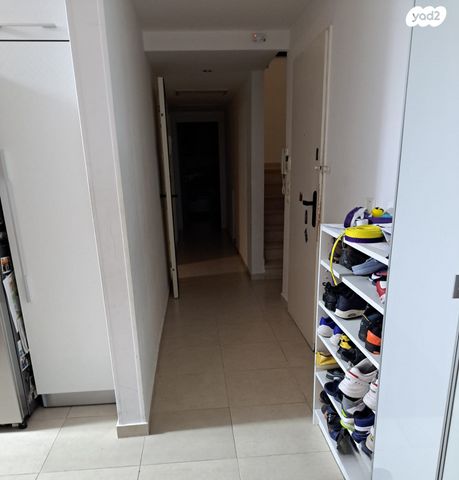 דופלקס, זהרה לביטוב, בנות חיל, ראשון לציון