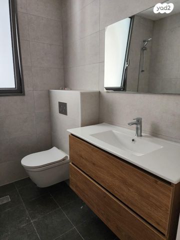 דירה, בארי, תל אביב יפו