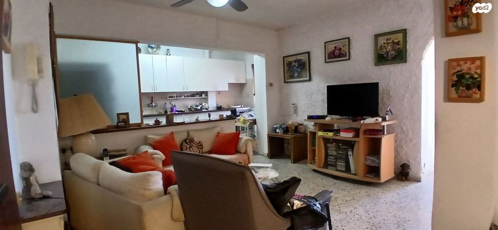 דירה, שלמה בן יוסף, ארמון הנציב, תלפיות מזרח, ירושלים