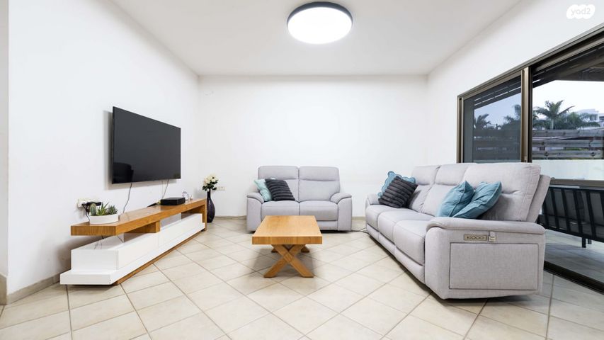 בית פרטי/ קוטג', הזכוכית 15, בית אליעזר, חדרה