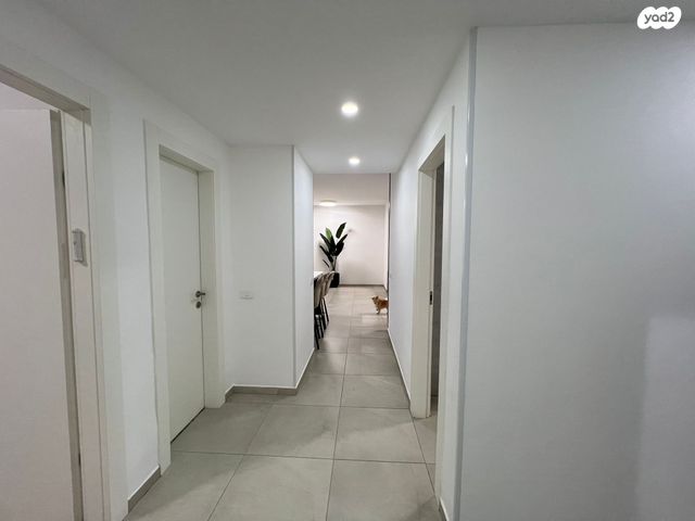 דירת גן, קרית מנחם, אופקים