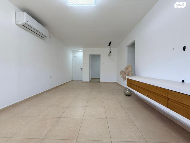 דירת גן, אשכול, כרמיאל