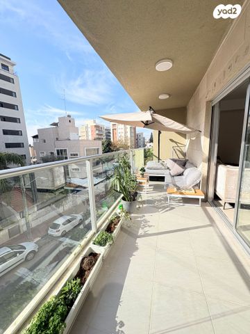 דירה, תל יהודה, רמת גן