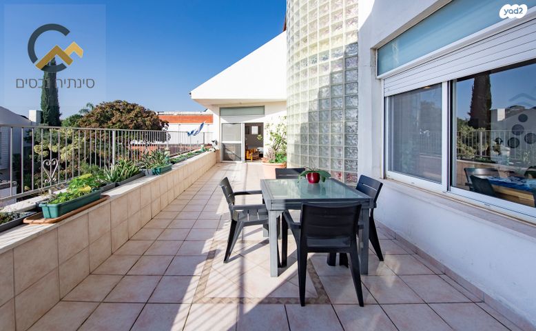 גג/ פנטהאוז, רמות מנחם, הוד השרון