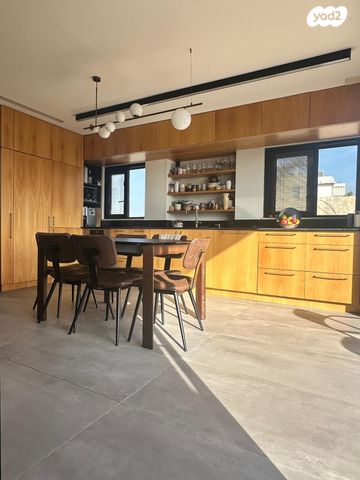 גג/ פנטהאוז, יוחנן הורקנוס, הצפון הישן - צפון, תל אביב יפו