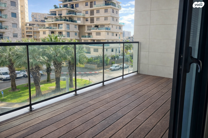 הגוש הגדול, רמת אביב החדשה, נופי ים