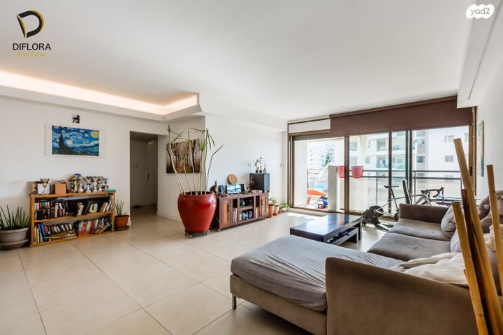 אורי צבי גרינברג 