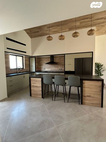 דו משפחתי, גדרה