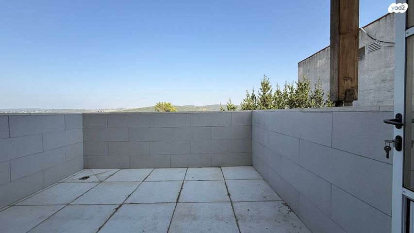 דירה, קרן היסוד, שכונה ותיקה - מרכז העיר, מעלות תרשיחא