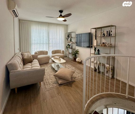 דופלקס, סגל 1, בית אליעזר, חדרה