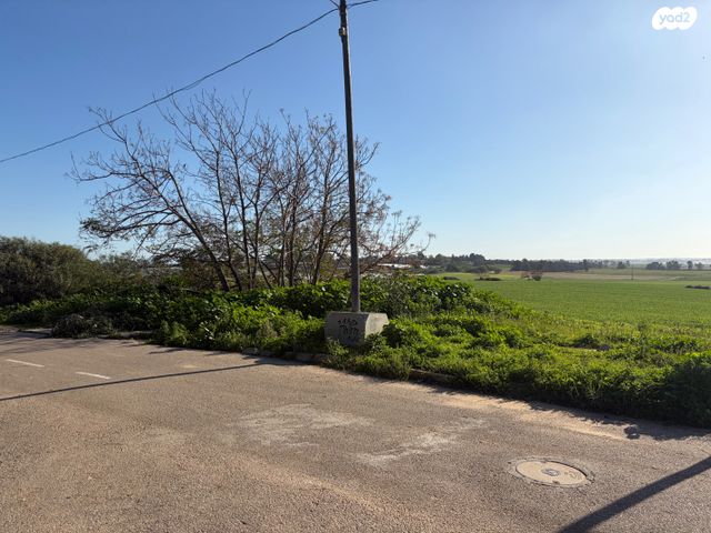 בית פרטי/ קוטג', נאות הדרים, גן יבנה