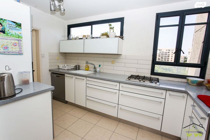 דירה, המעגל, רימון, קרית אונו