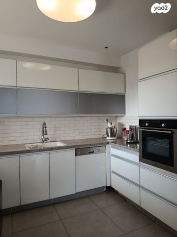 דירה, חיל האוויר, נווה חוף, ראשון לציון