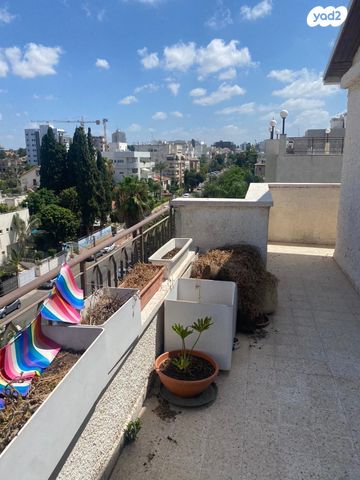 גג/ פנטהאוז, ב' / צפון מערב העיר, רחובות